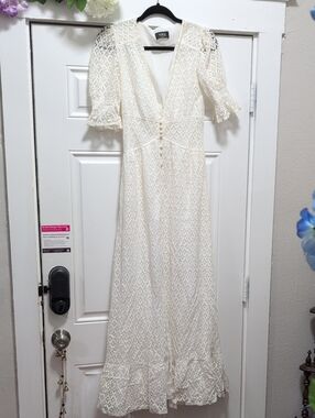 VICI Cream Lace Maxi Dress with Flutter Sleeves